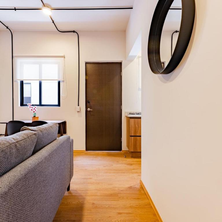 Mariano Escobedo Apartments by VH - Suite with Balcony - 6