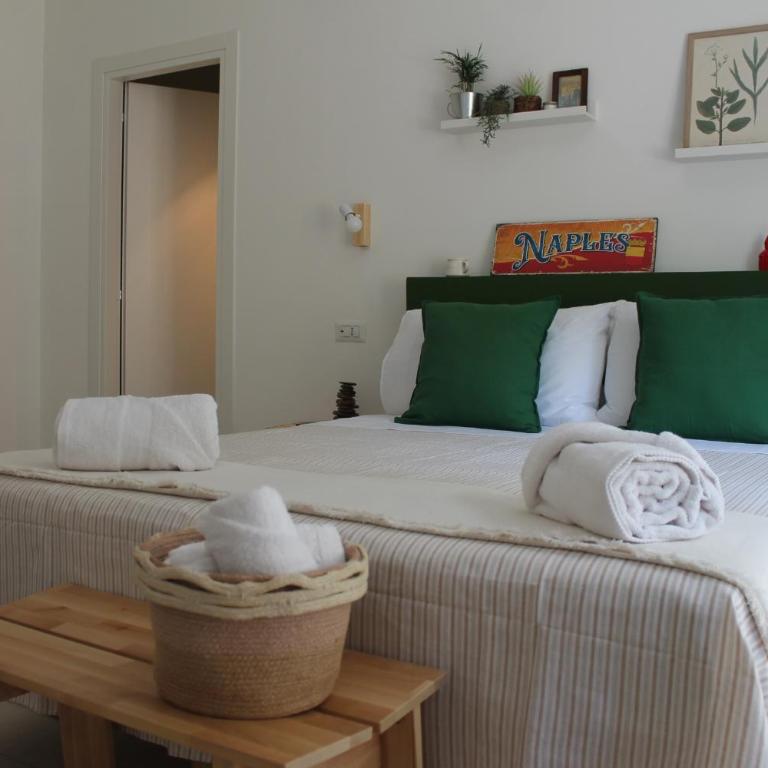 Flegreo bed and breakfast - Ampia Camera Matrimoniale - 7