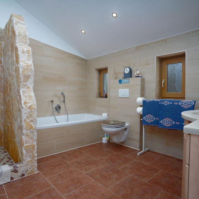 Toms Herberge - Ferienhaus - 2
