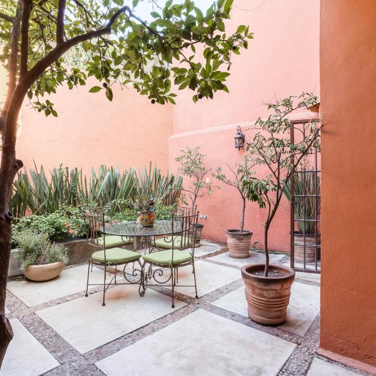3BR Garden Home with Rooftop & Garage in Centro San Miguel de Allende - Three-Bedroom House - 6