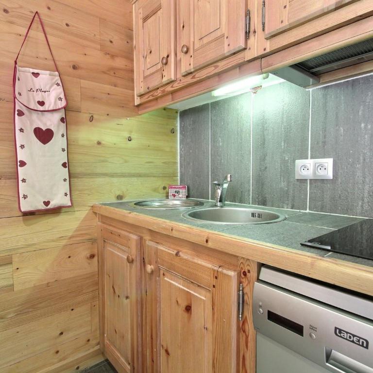 Appartement 3 pièces au pied des pistes avec balcon - FR-1-455-241 - Appartement - 3