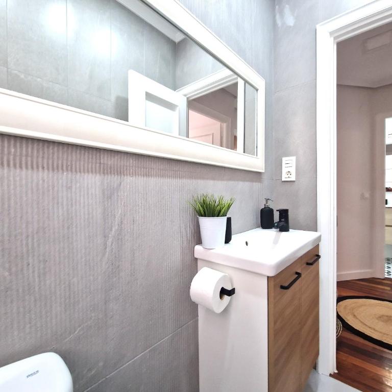 Confort y buena ubicación - Bilbao centro - Apartamento de 2 dormitorios - 35