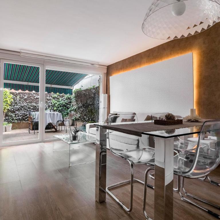 Chalet independiente de diseño con Patio Privado - Casa de 2 dormitorios - 2