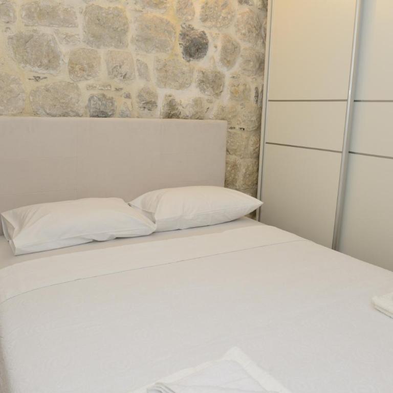 Villa Andrea Apartments with parking - Deluxe One Bedroom Apartment - 5