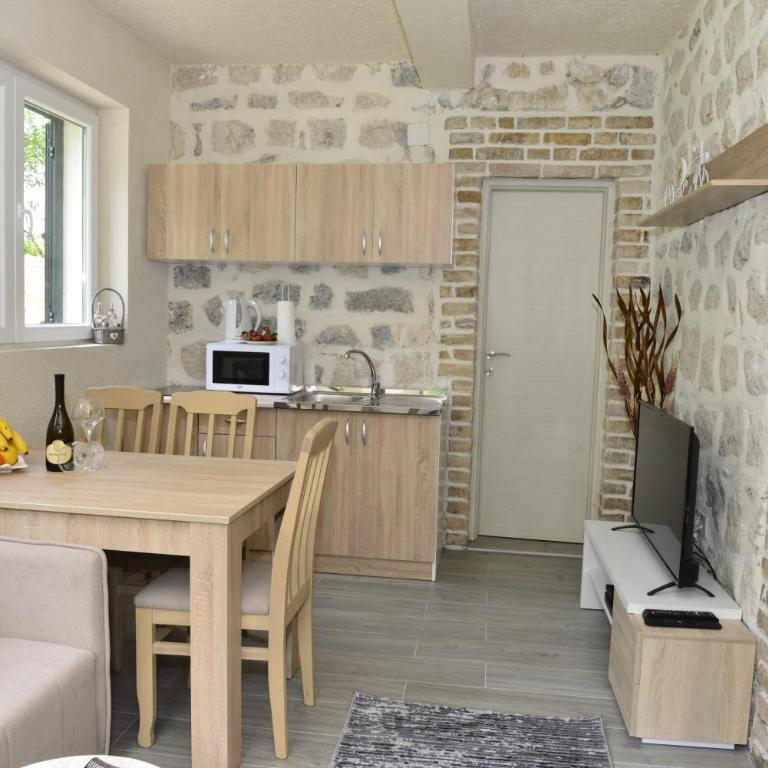 Villa Andrea Apartments with parking - Standard One Bedroom Apartment - 29