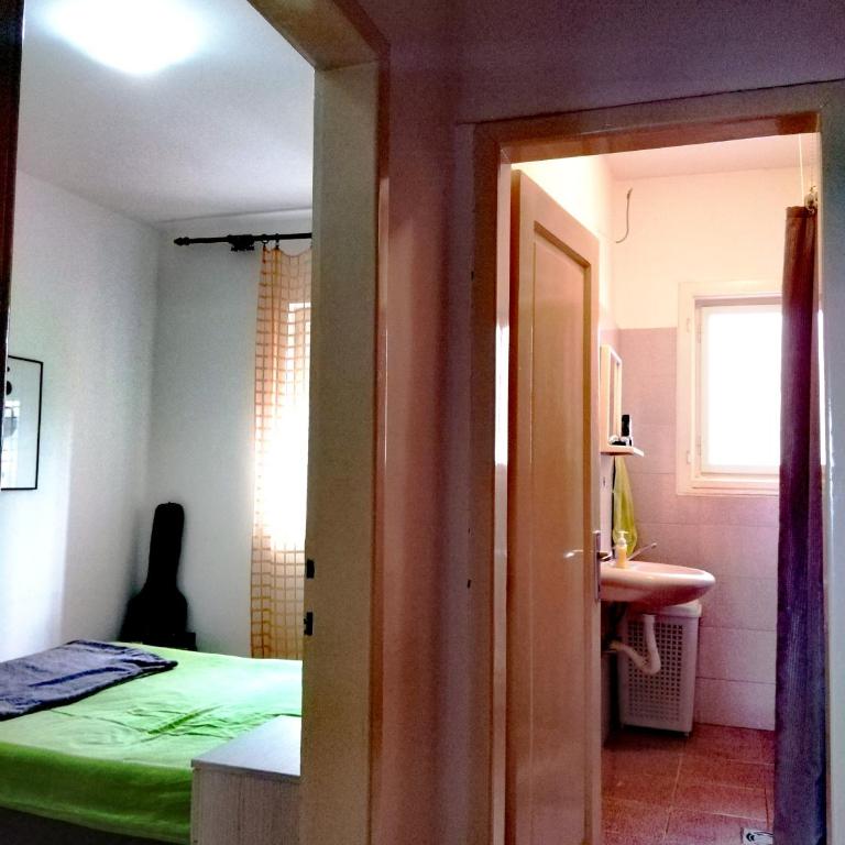 Cool People Apartment - Two-Bedroom Apartment - 12