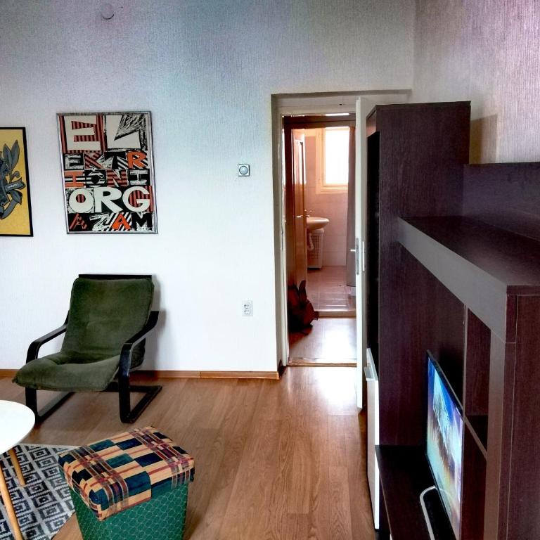 Cool People Apartment - Two-Bedroom Apartment - 15