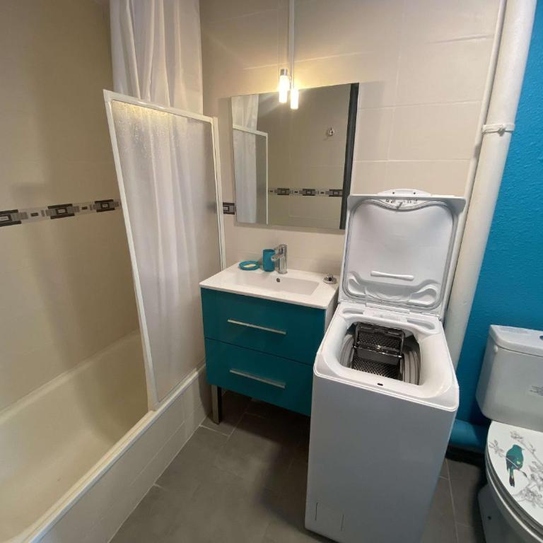 Villa mitoyenne au calme avec parking et piscine commune - FR-1-607-126 - Villa - 2