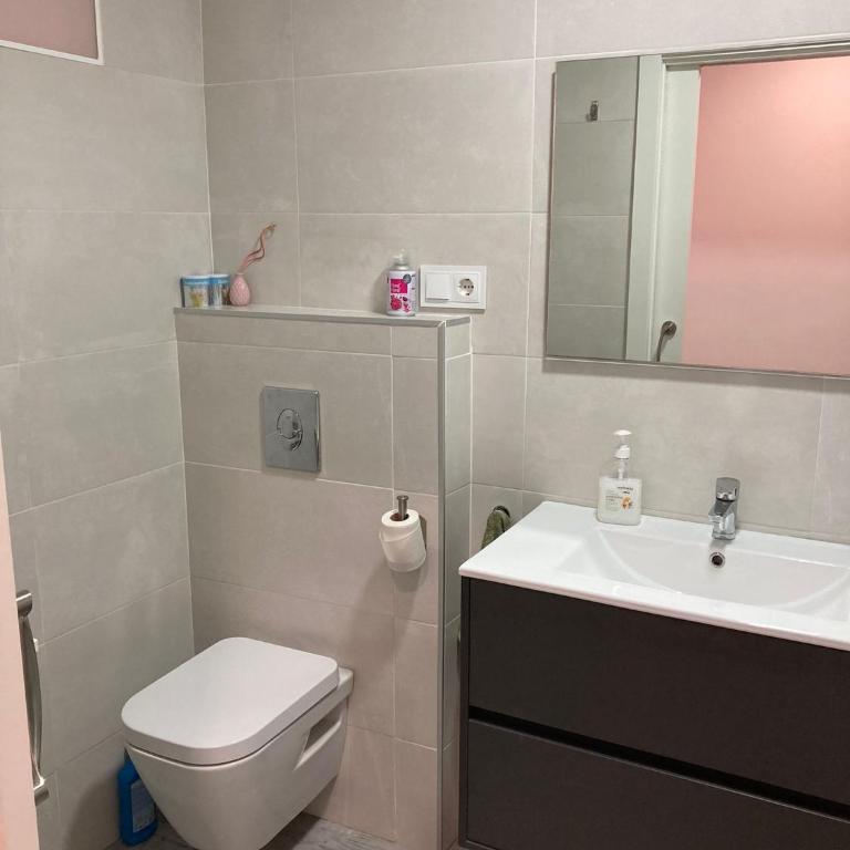 Eliza 3 bedroom modern apartment Torrevieja - Three-Bedroom Apartment - 12