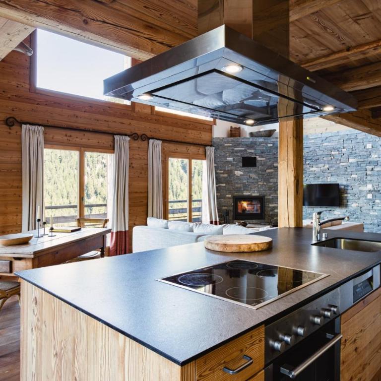 Authentic Swiss Spa Chalet Nesoya Jacuzzi Sauna - Chalet - 16