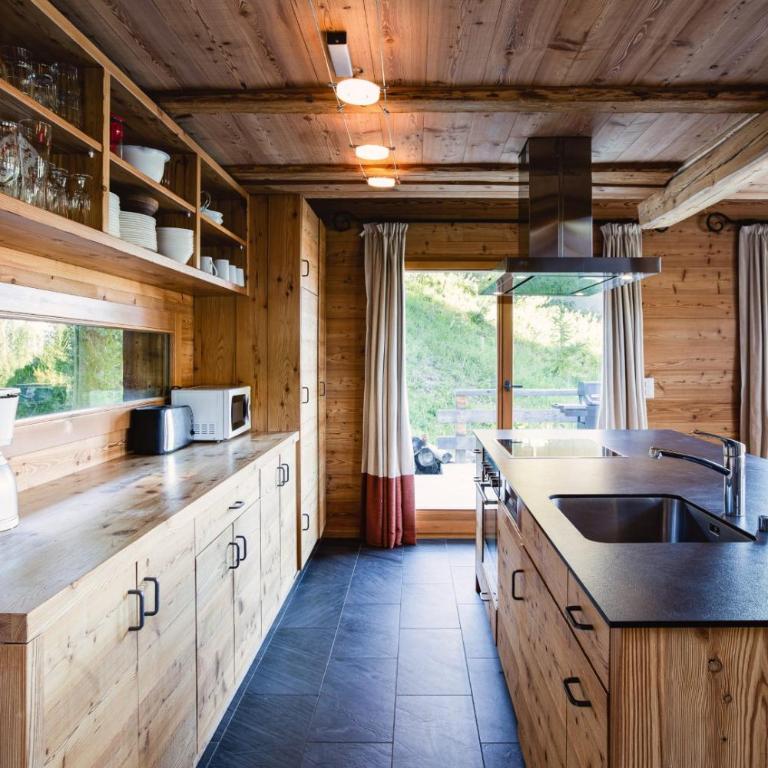 Authentic Swiss Spa Chalet Nesoya Jacuzzi Sauna - Chalet - 28