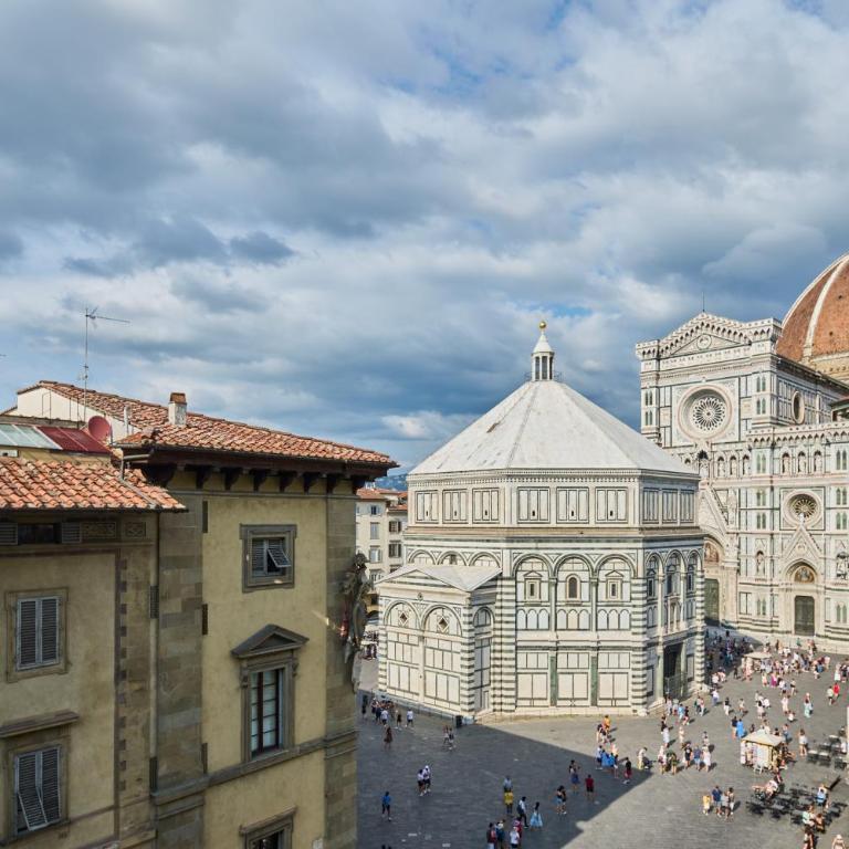 Duomo Luxury Florence - Camera King - 24