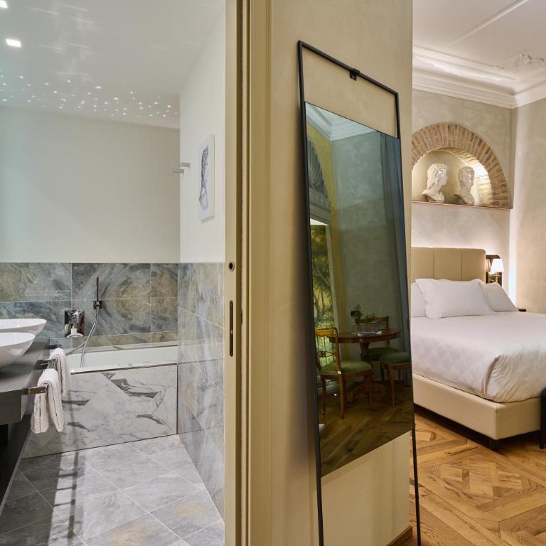 Duomo Luxury Florence - Camera King Deluxe - 6