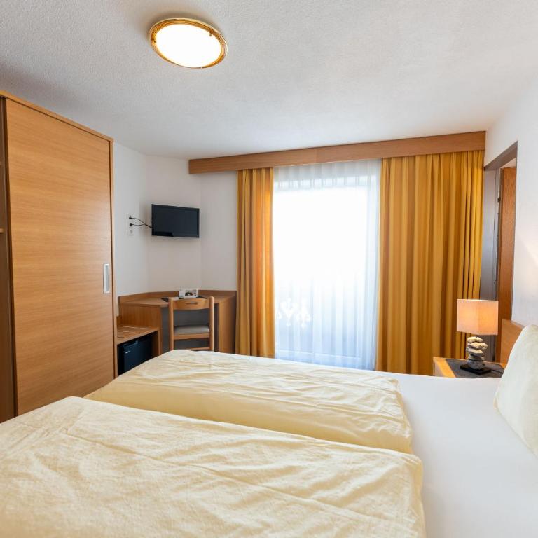 Gästehaus -Pension Edelweiss - Doppelzimmer - 6