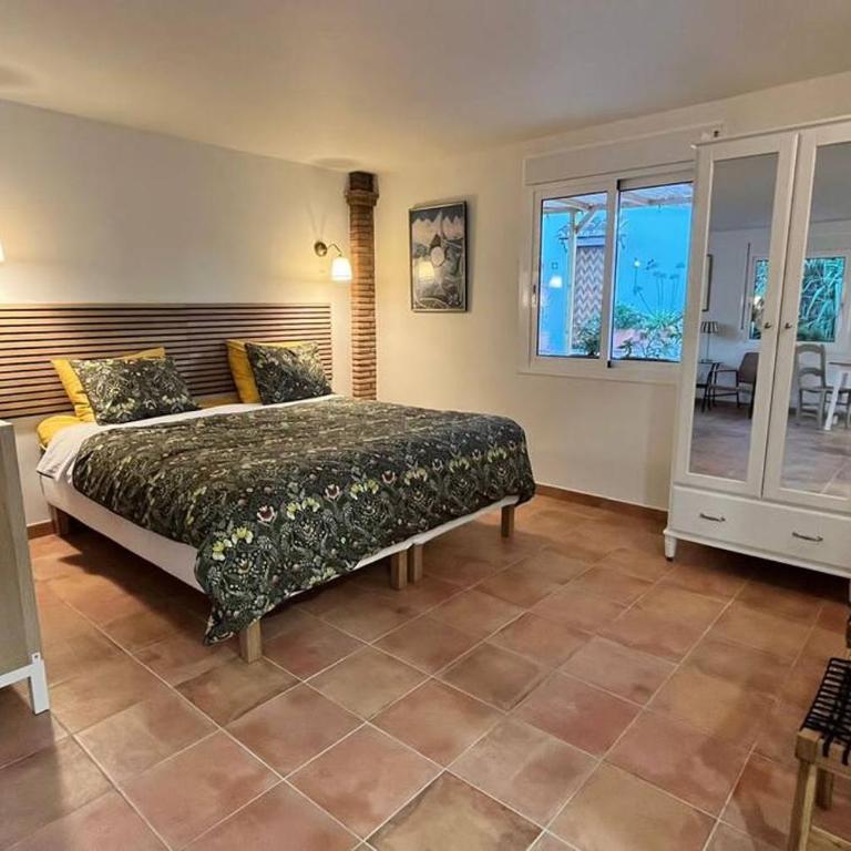 La Sureña - One-Bedroom Apartment - 13