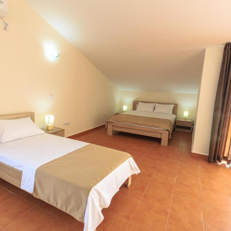 Berg Apartments - One-Bedroom Apartment with Terrace and Sea View - 2