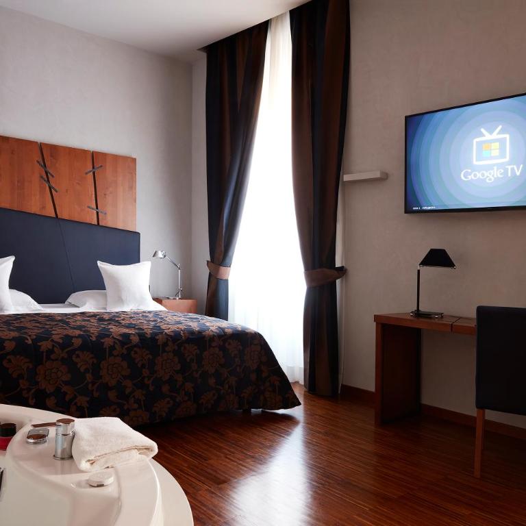 The Code Hotel - Junior Suite con Vasca Idromassaggio - 8