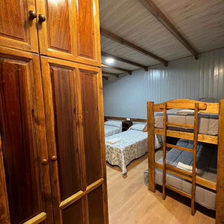 Alojamiento Cerro de las Salinas - Habitación Cuádruple con baño privado - 10