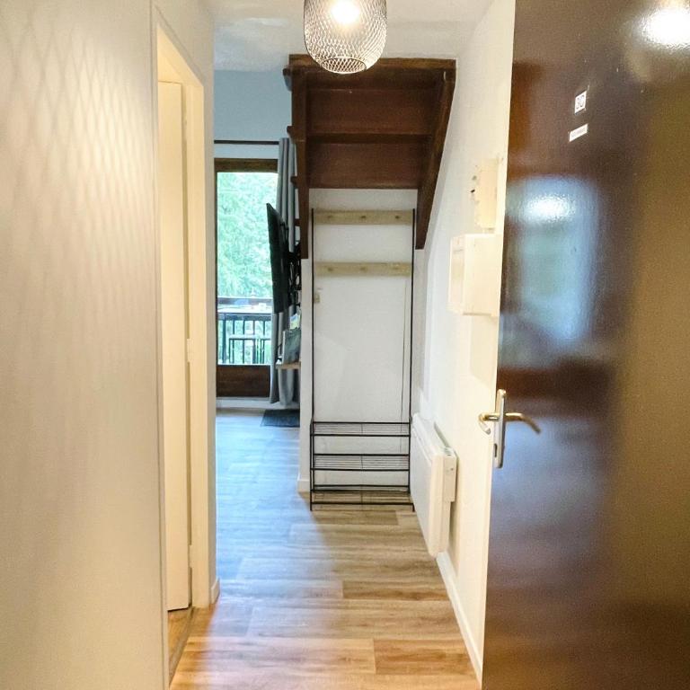 DUPLEX DU PAILHET, T3 neuf, vue montagne, parking, navette, 500m gare et 2 vélos à disposition gratuitement - Apartment mit 2 Schlafzimmern - 5