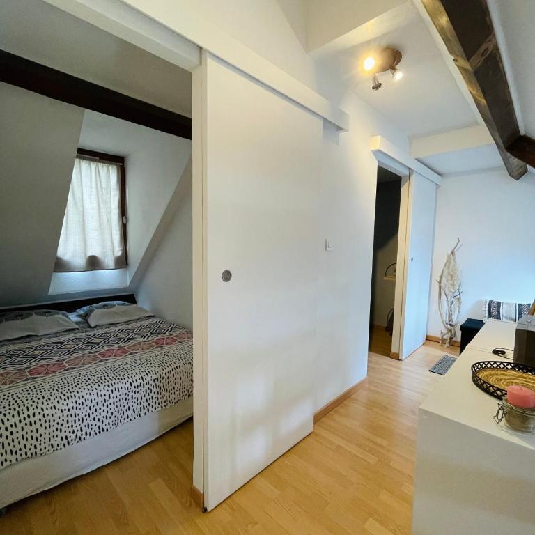 DUPLEX DU PAILHET, T3 neuf, vue montagne, parking, navette, 500m gare et 2 vélos à disposition gratuitement - Apartment mit 2 Schlafzimmern - 10