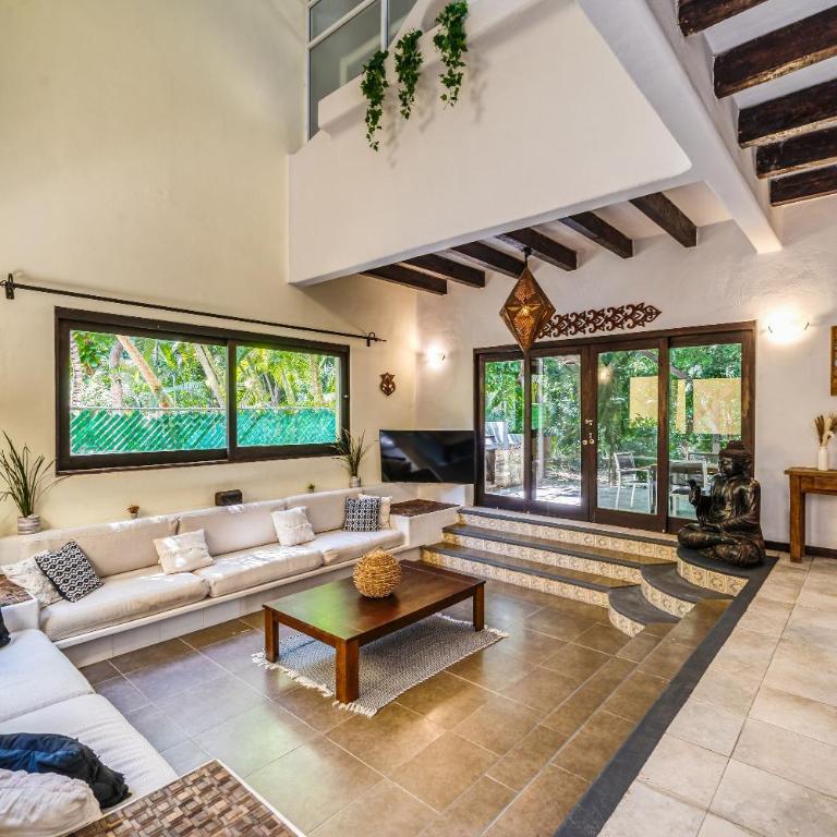 Beautiful House in Playacar 4 bedrooms with AC - Four-Bedroom House - 1