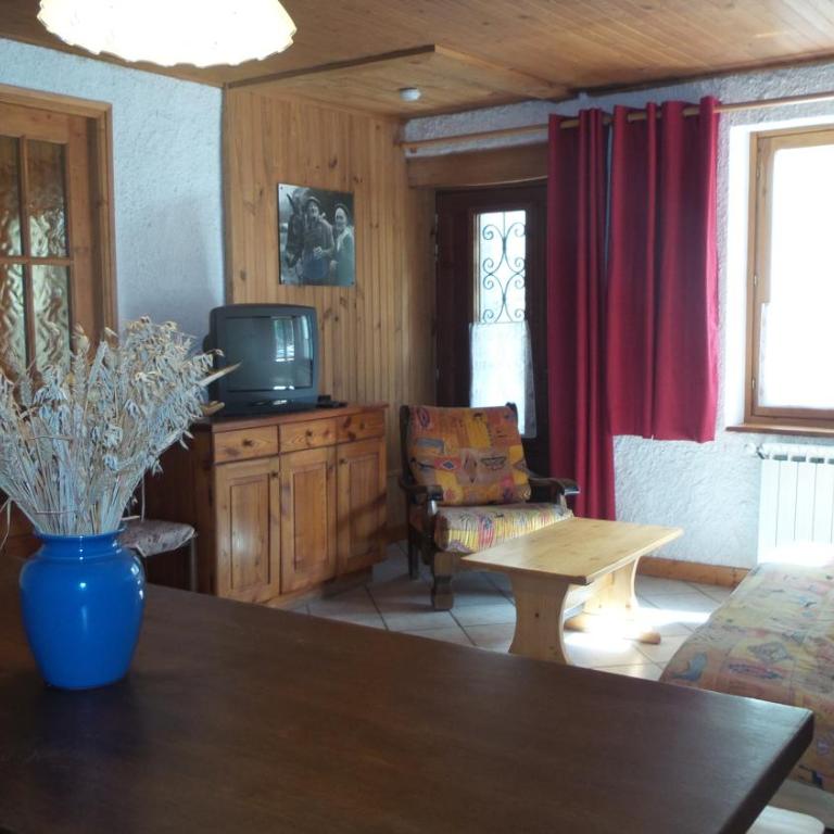 Chez Bernard & Chantal - Appartement - Rez-de-Chaussée - 4