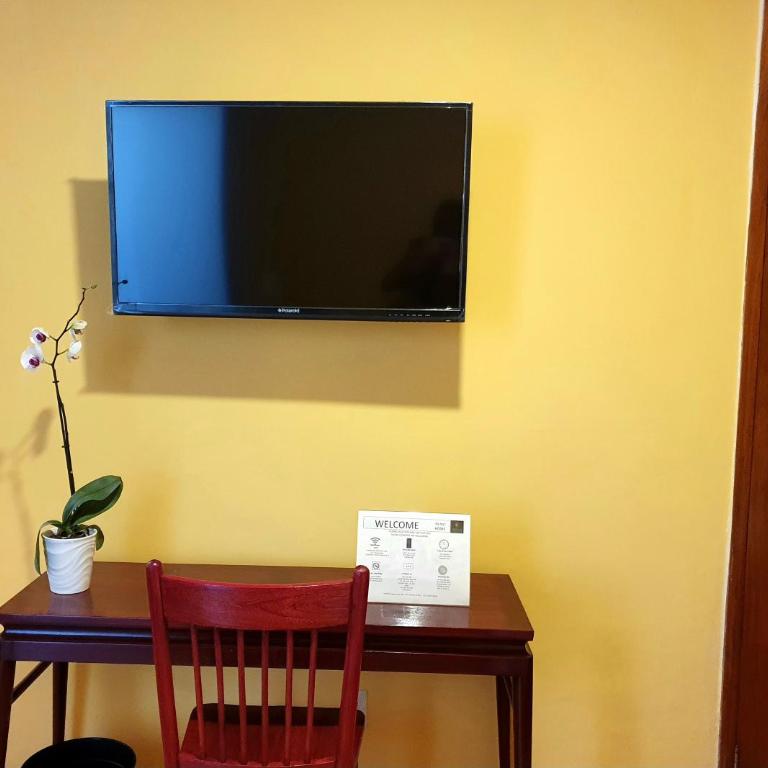 Lindas Suites Eugenio Sue - Standard Queen Room - 17