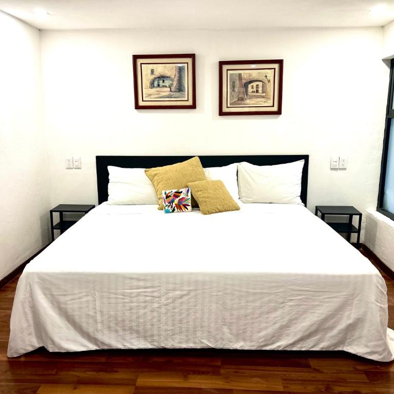 Lindas Suites Eugenio Sue - King Room - 4