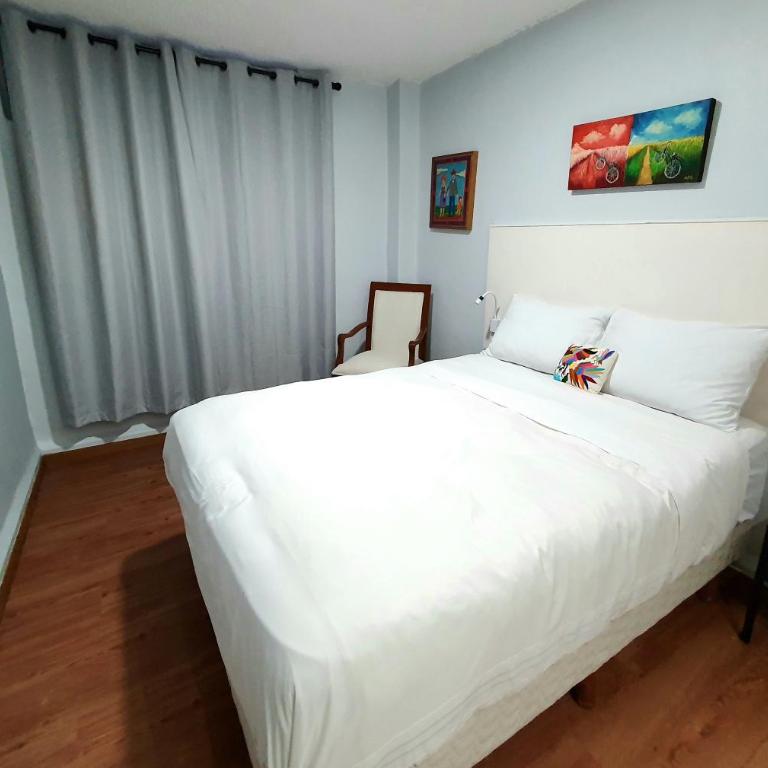 Lindas Suites Eugenio Sue - Standard Queen Room - 12