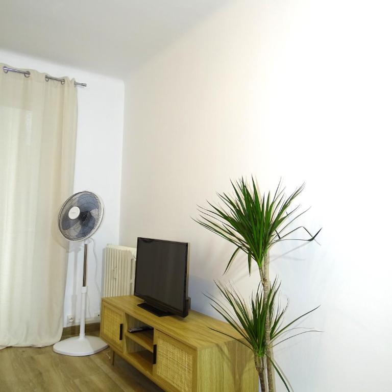 TILIA JOURDAN-Studio Cosy Aix Centre-Cours MIRABEAU-PARKING-WIFI-SMART TV-RUE CALME - Appartement 1 Chambre - 4