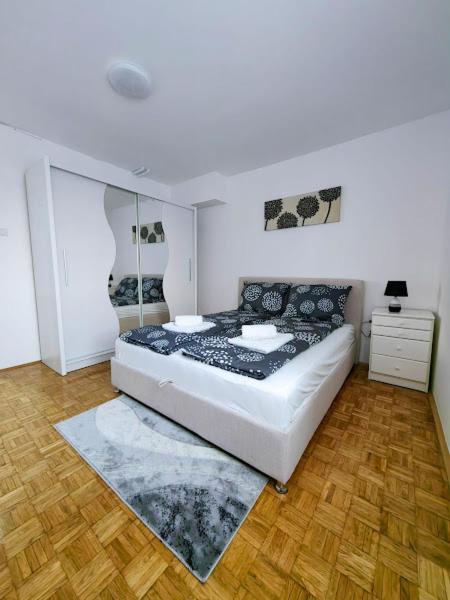 M lux Kragujevac - Two-Bedroom Apartment - 3