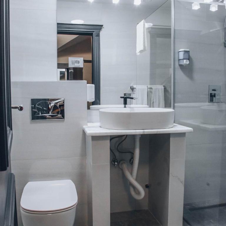 S Club Resort Hotel Aqua Park and Spa - Deluks Trokrevetna Soba - 1