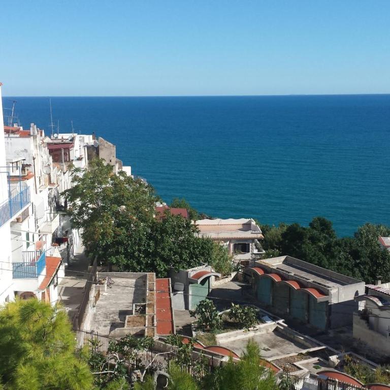 B&B Celestina - Camera King con Vista Mare - 7