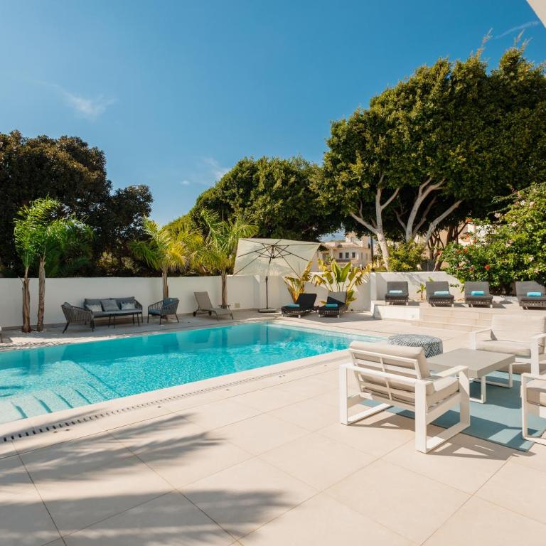 Marbella, Costabella - Beachfront Villa with Heated Pool - Villa frente a la playa - 7