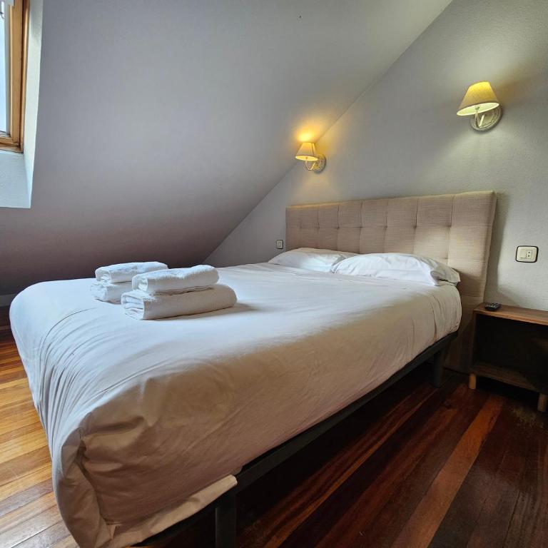 15A04 Duplex y garaje en centro by R2R Consulting - Three-Bedroom Apartment - 19