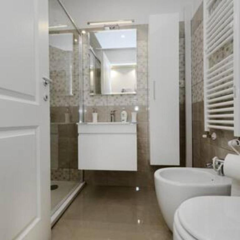Ludovisi Barberini Grand Apartment - Appartamento con 2 Camere da Letto - 21