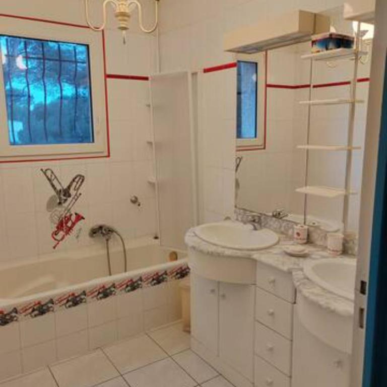 Chambre à louer dans villa St Clair-V-vue étang Thau - Chambre Double - 3
