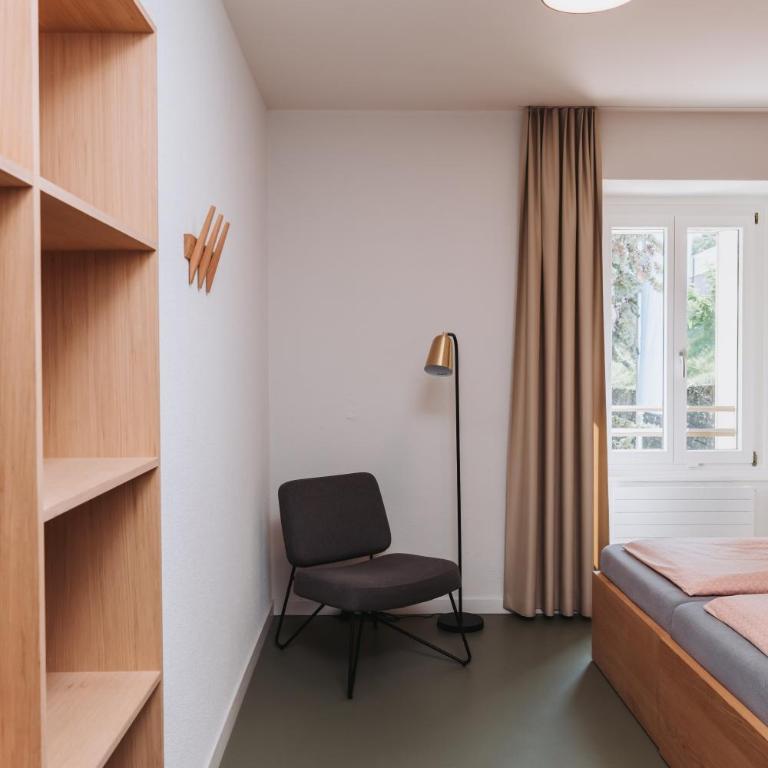 Montreux Youth Hostel - Doppelzimmer mit eigenem Bad - 7
