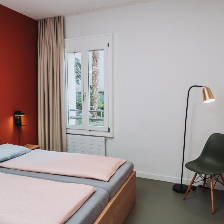Montreux Youth Hostel - Zweibettzimmer mit Gemeinschaftsbad - 2