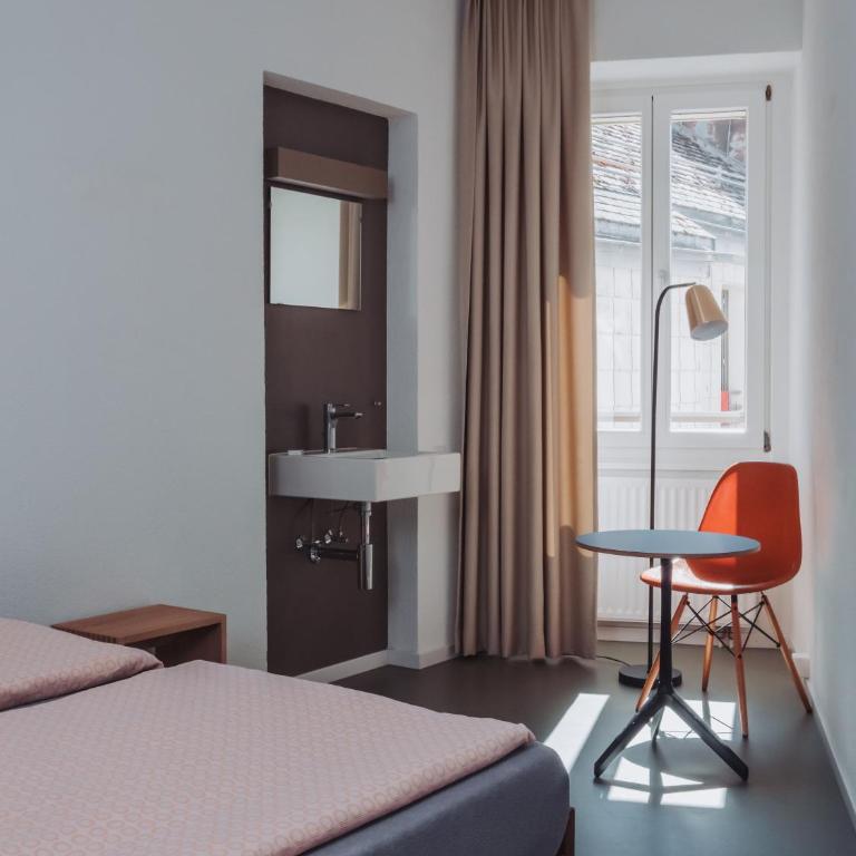 Montreux Youth Hostel - Einzelzimmer mit Gemeinschaftsbad - 1