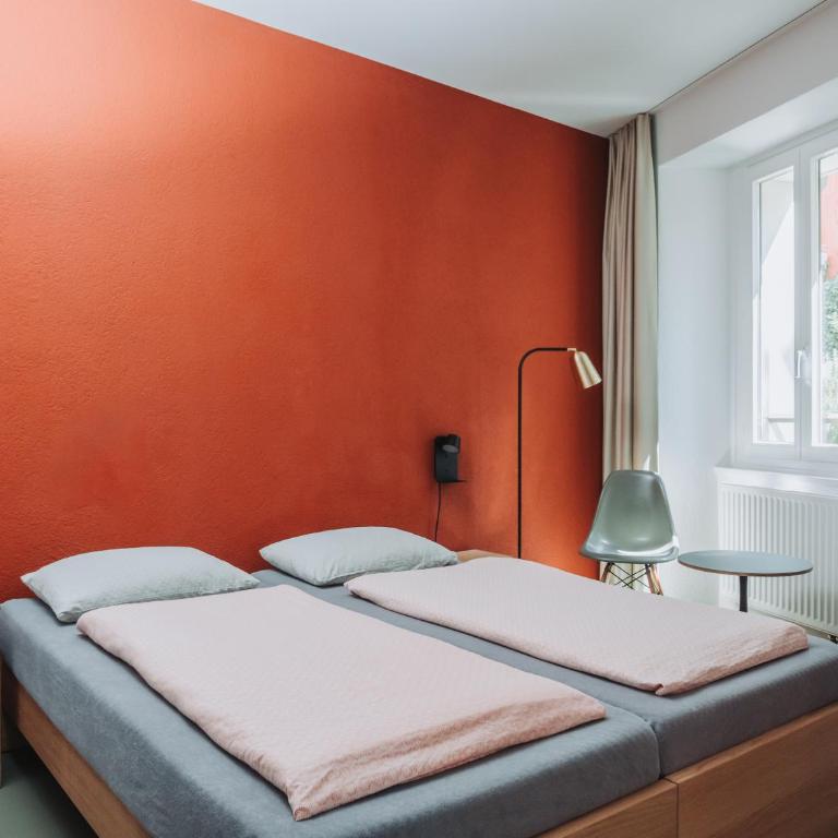 Montreux Youth Hostel - Doppelzimmer mit eigenem Bad - 3