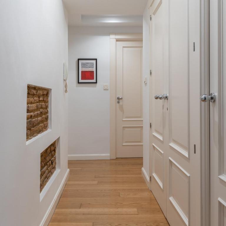 tuGuest Balcón de San Matias Apartment - Two-Bedroom Apartment - 36