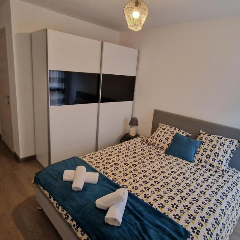 Spacieux, lumineux, chic ,60m2 au coeur du Lyon 6ème -Quartier Foch- avec grand balcon - Apartment mit 1 Schlafzimmer - 7