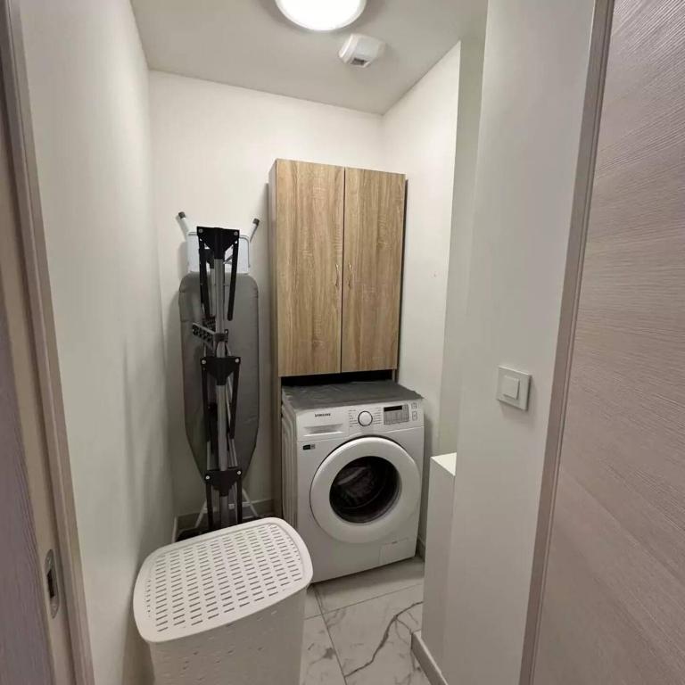 Spacieux, lumineux, chic ,60m2 au coeur du Lyon 6ème -Quartier Foch- avec grand balcon - Apartment mit 1 Schlafzimmer - 13
