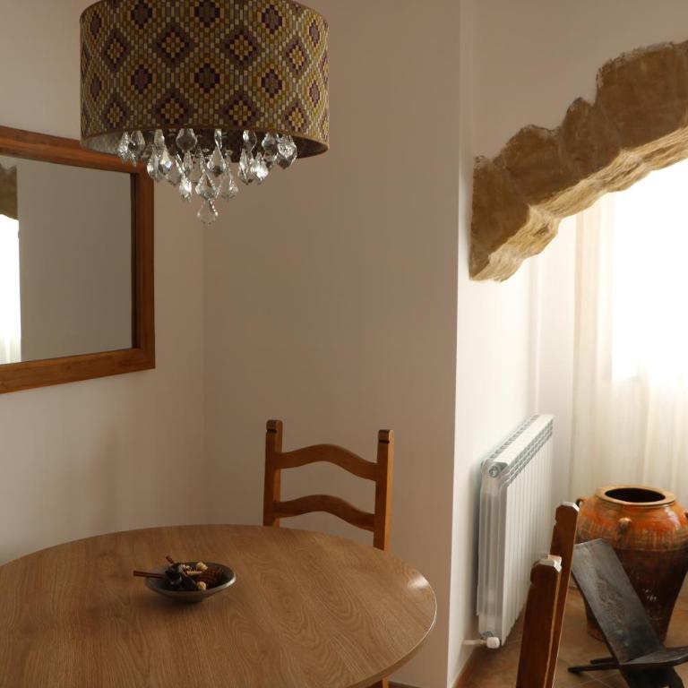 Apartamento Rosellas, cerca de Alquézar, en Sierra de Guara - Apartamento de 1 dormitorio - 2