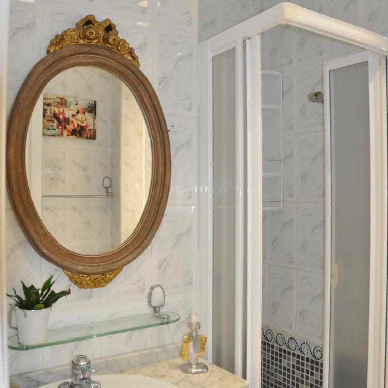 Quevedo Suites 2 - Céntrico y totalmente equipado- Toallas, WIFI y mucho más - Four-Bedroom Apartment - 3