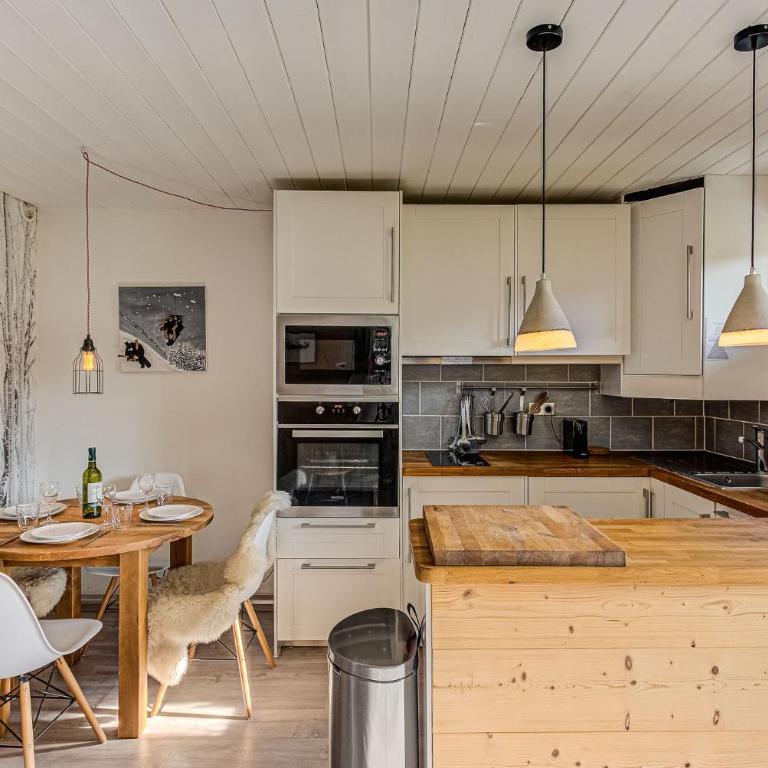 Apartment Cry, Alpes Agency, Central Chamonix, sleeps 2-4 - Apartamento de 1 dormitorio - 8