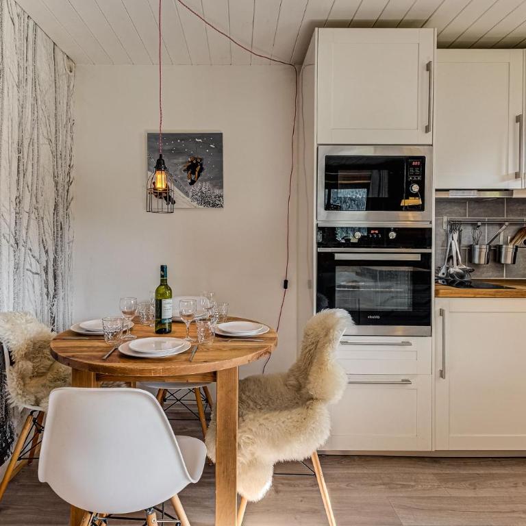 Apartment Cry, Alpes Agency, Central Chamonix, sleeps 2-4 - Apartamento de 1 dormitorio - 20