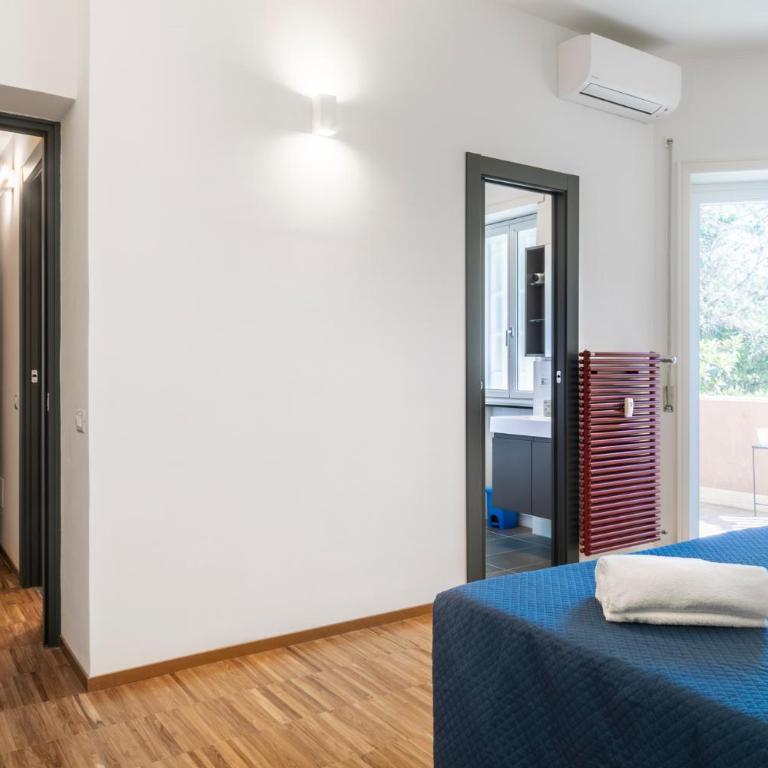 Cozy flat 2 bedrooms 2 bathrooms with balcony - Appartamento con 2 Camere da Letto - 21