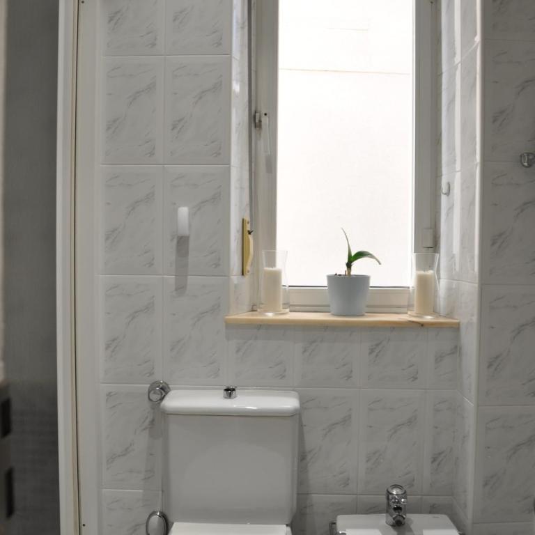 Quevedo Suites 2 - Céntrico y totalmente equipado- Toallas, WIFI y mucho más - Four-Bedroom Apartment - 11